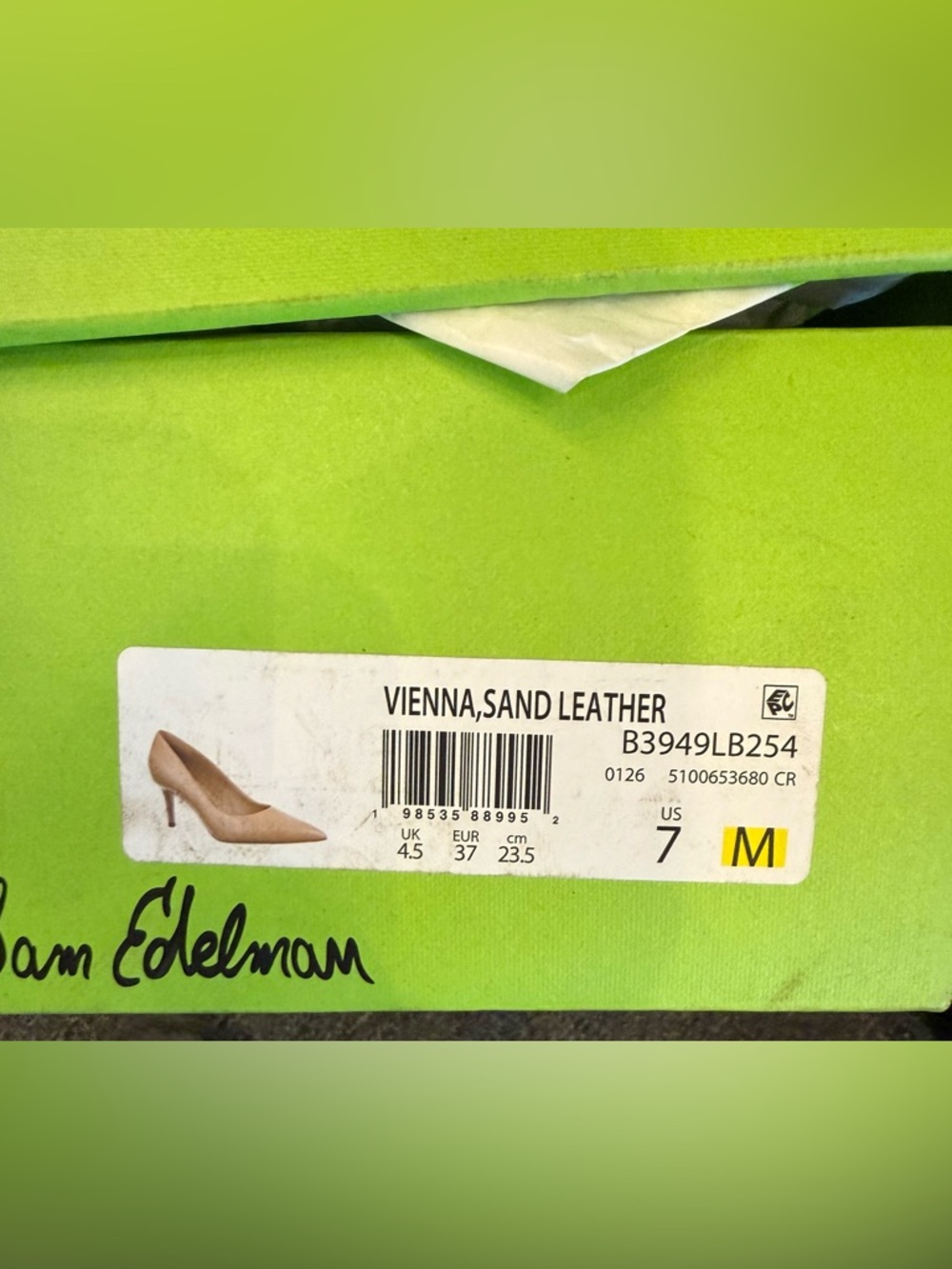 Vienna Pointed Toe Pump - Picture 7 of 7